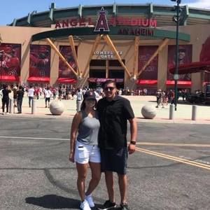 Meet your Posher, Lara